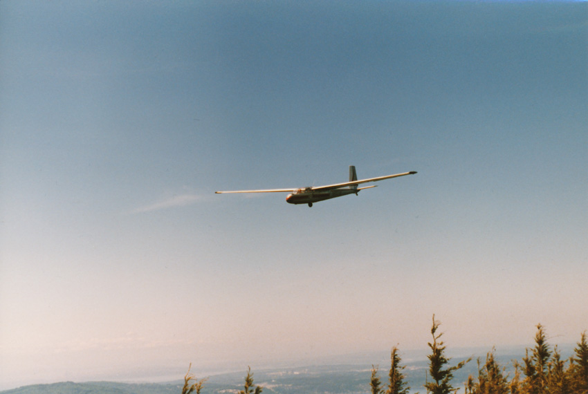 Glider Over Tiger 3